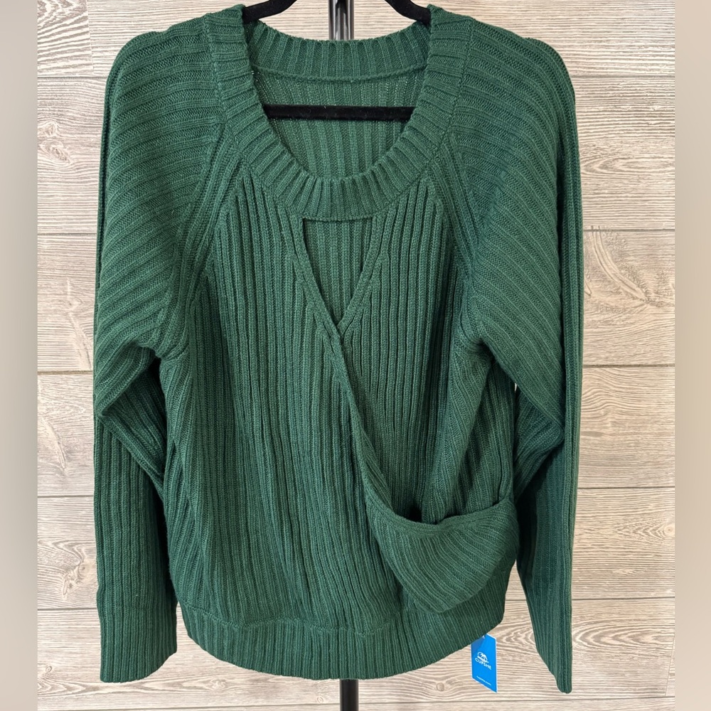 NWT 🎉 Cupshe Round Neck Cutout Sweater